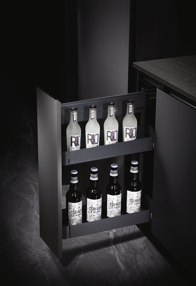 Universal Bottle Pullout