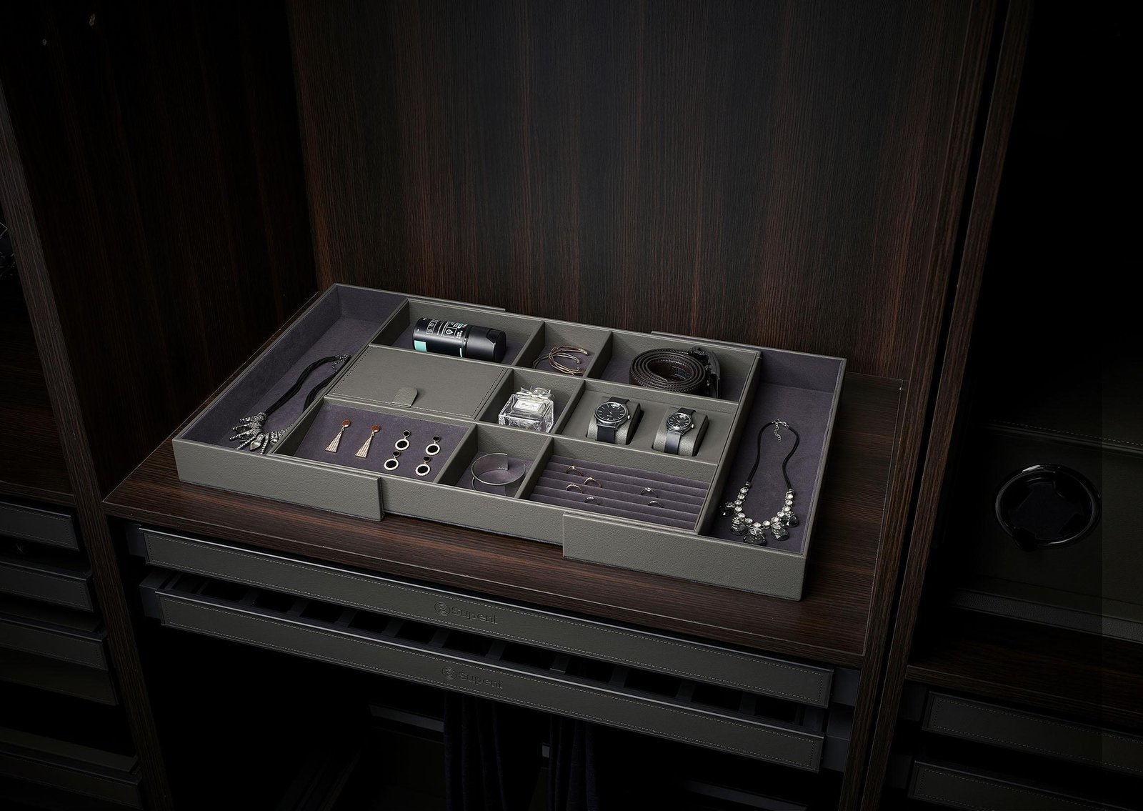 Adjustable Leather Storage></a><h3><a href=